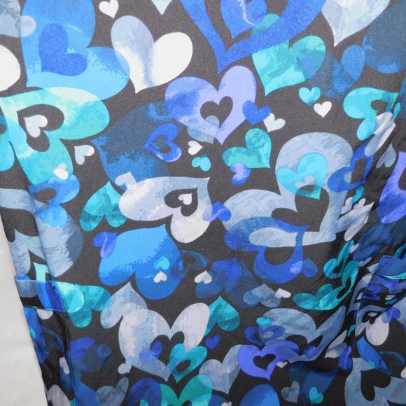 White Cross Womens XL Black with Blue Purple Hearts V Neck Scrub Top Shirt - Picture 9 of 12